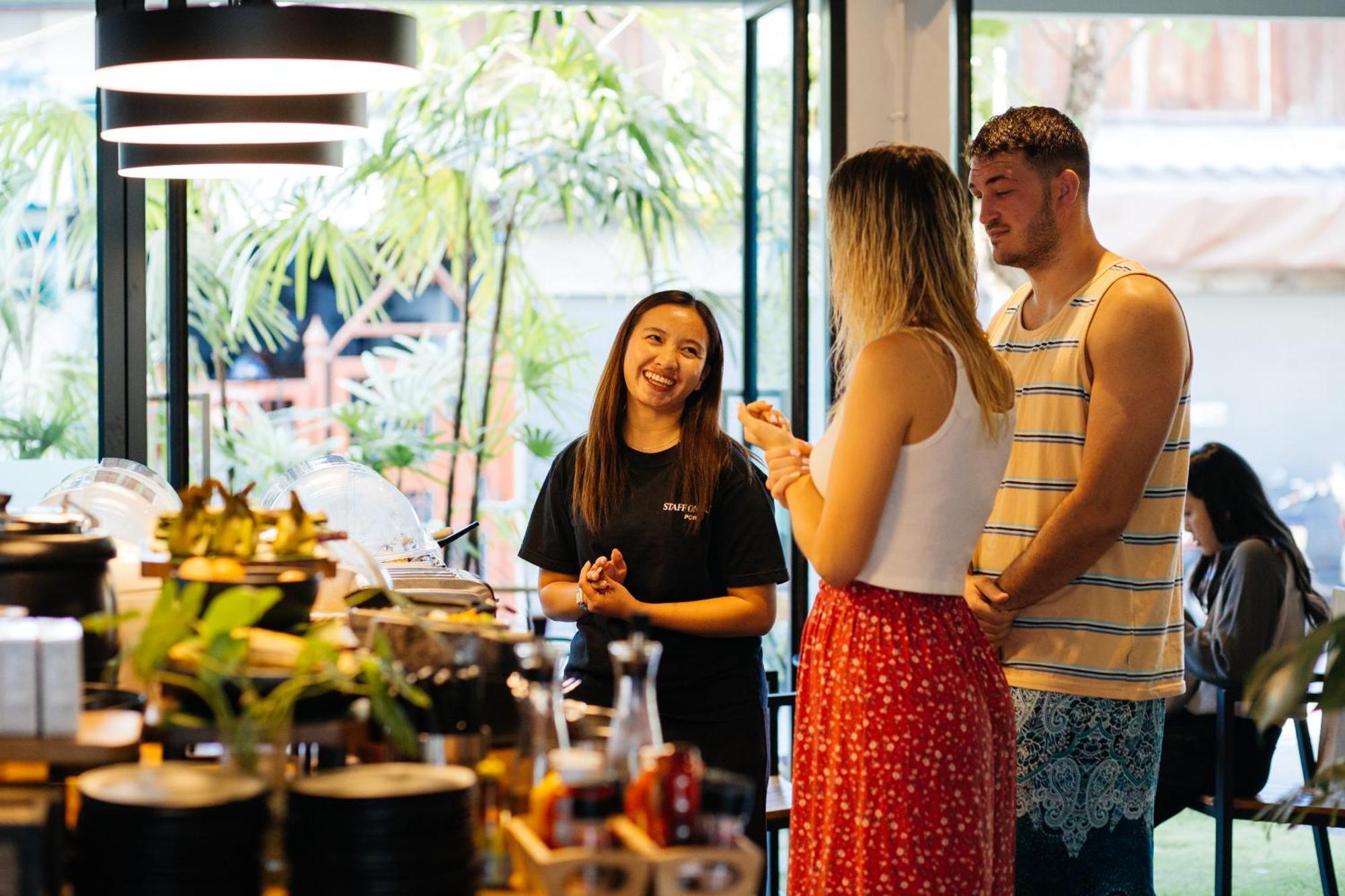 Por Arak Hotell Chiang Mai Exteriör bild