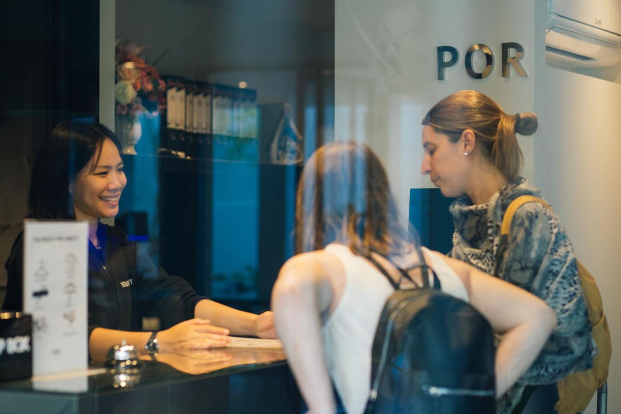 Por Arak Hotell Chiang Mai Exteriör bild